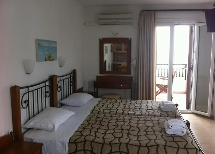 Summerfell * Agia Anna (Naxos)